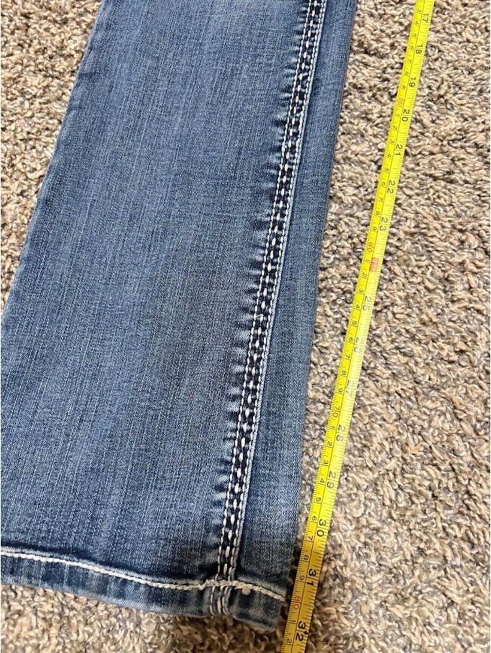 Grace in LA Women's Size 26 Y2K Maltese Cross Embroidered Pocket Bootcut Jeans - Picture 7 of 7